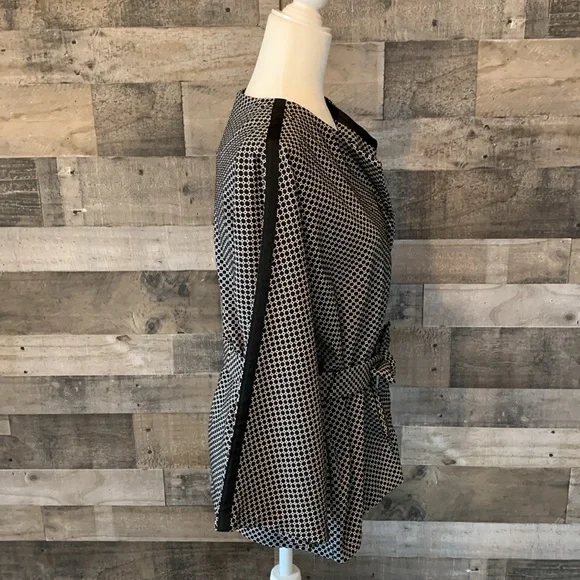 Chico’s Belted Jacket - Picture 4 of 16